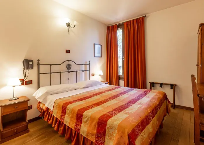 洛坎达德穆利诺酒店 3* 马拉内罗